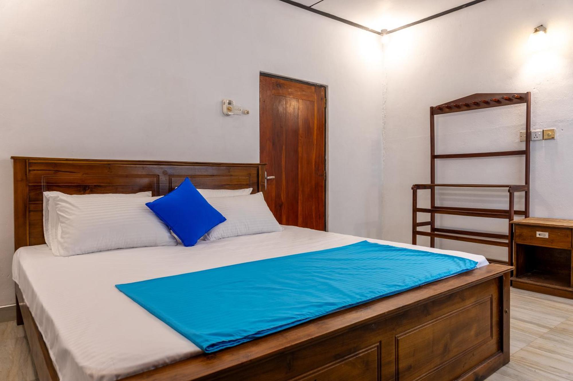 Sea Rose Guest House And Hostel Negombo Exterior foto